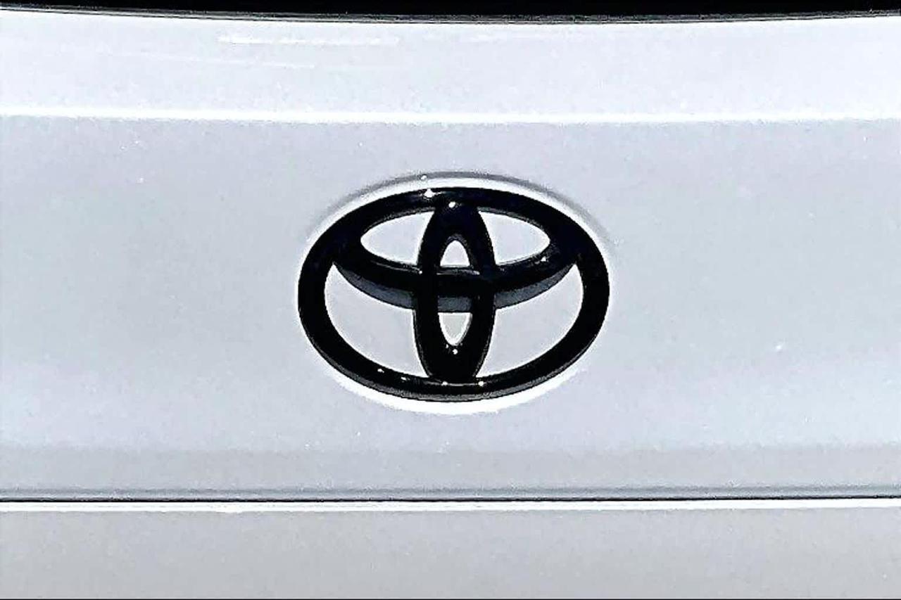 2024 Toyota Corolla Cross Hybrid XSE Folsom CA
