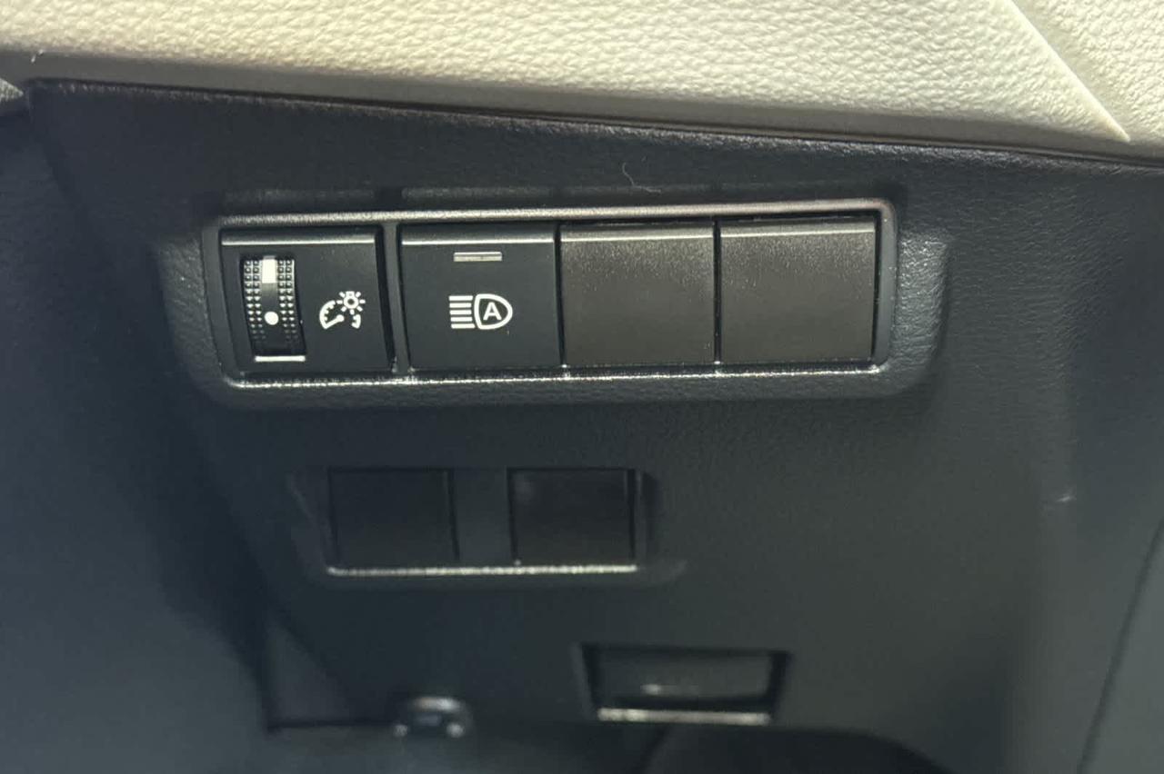 2024 Toyota Corolla Cross L Roseville CA