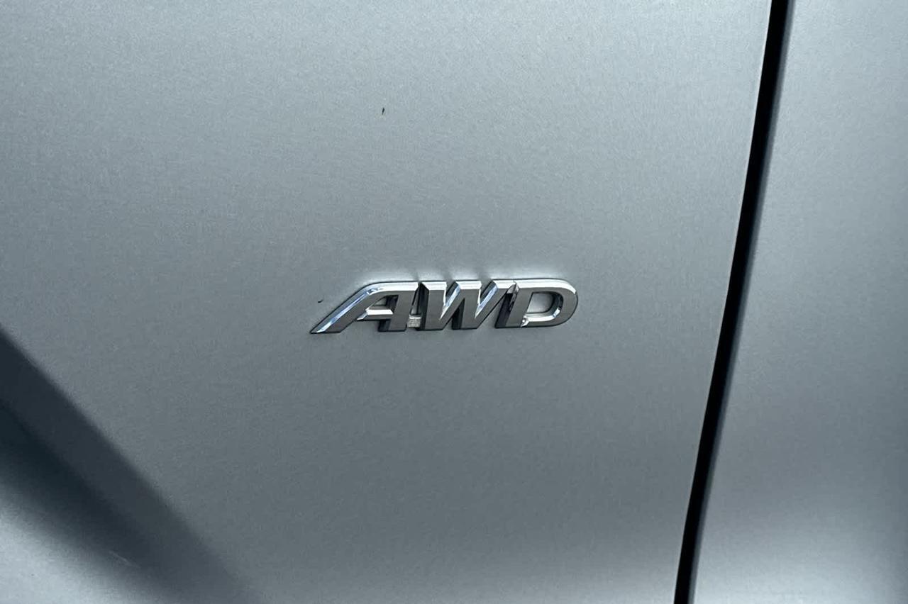 2024 Toyota Corolla Cross L Roseville CA