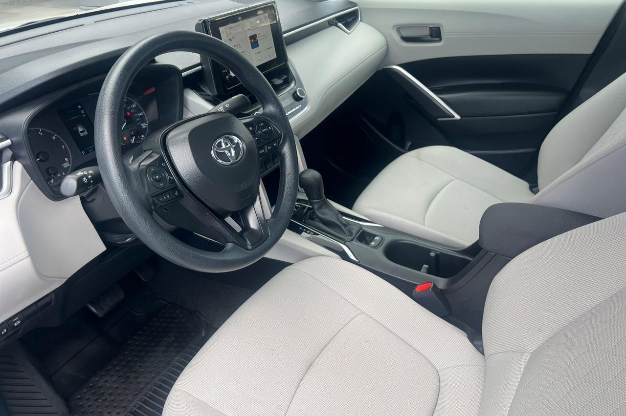 2024 Toyota Corolla Cross L Ontario OR