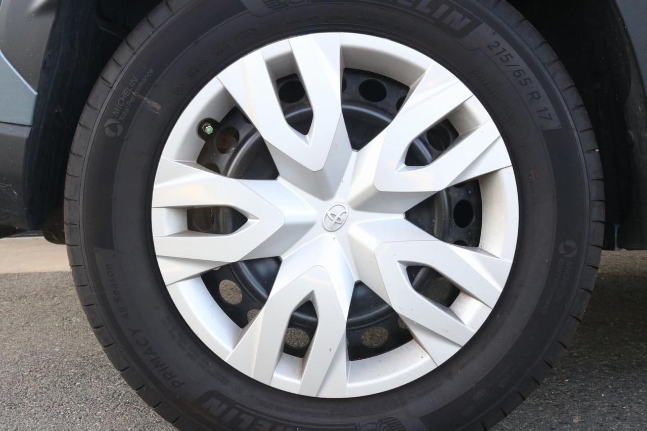 2024 Toyota Corolla Cross L Fredericksburg VA