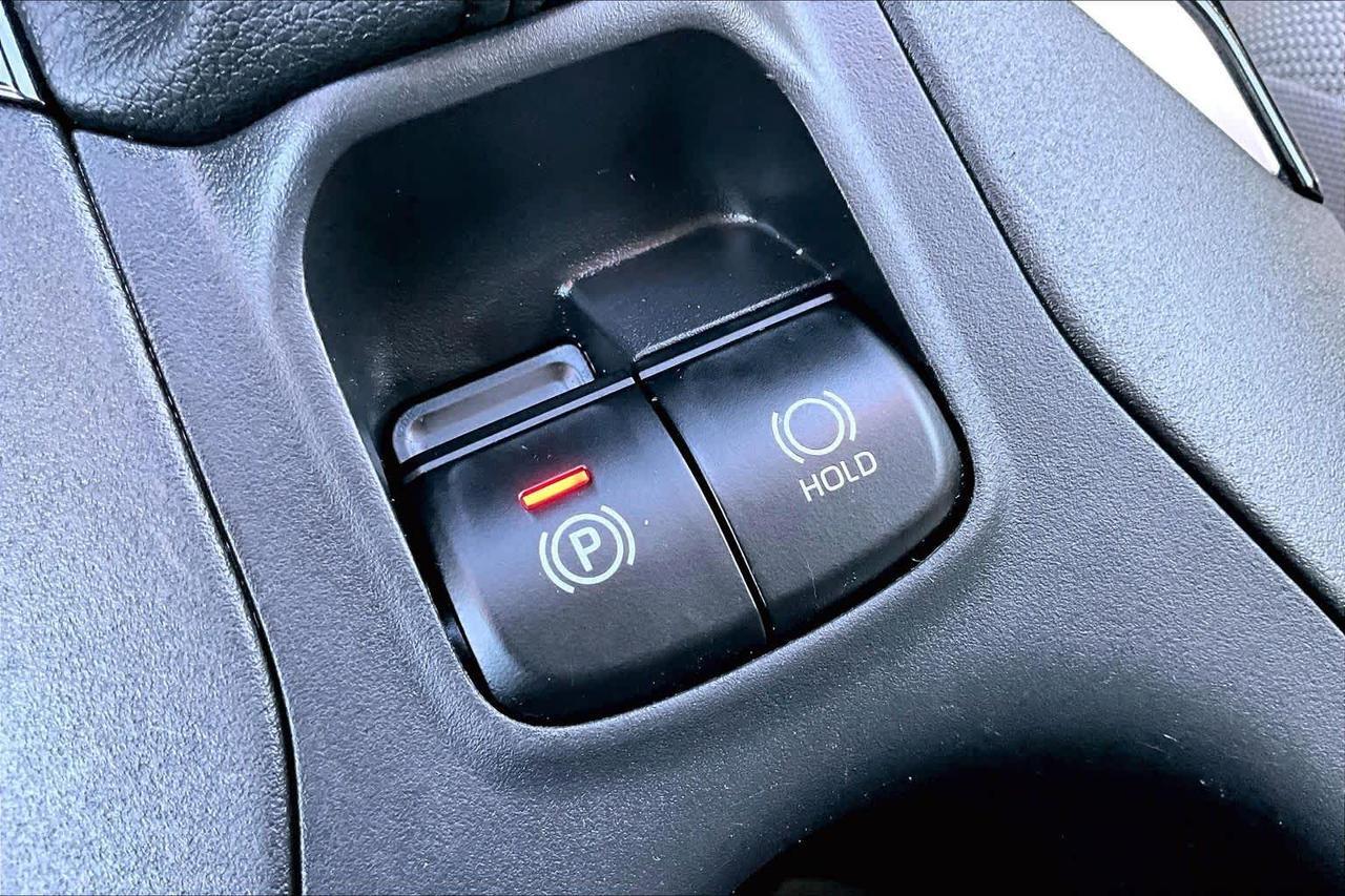 2024 Toyota Corolla Cross LE Folsom CA