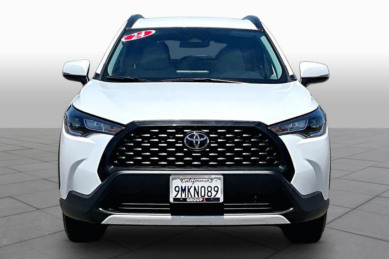 2024 Toyota Corolla Cross LE