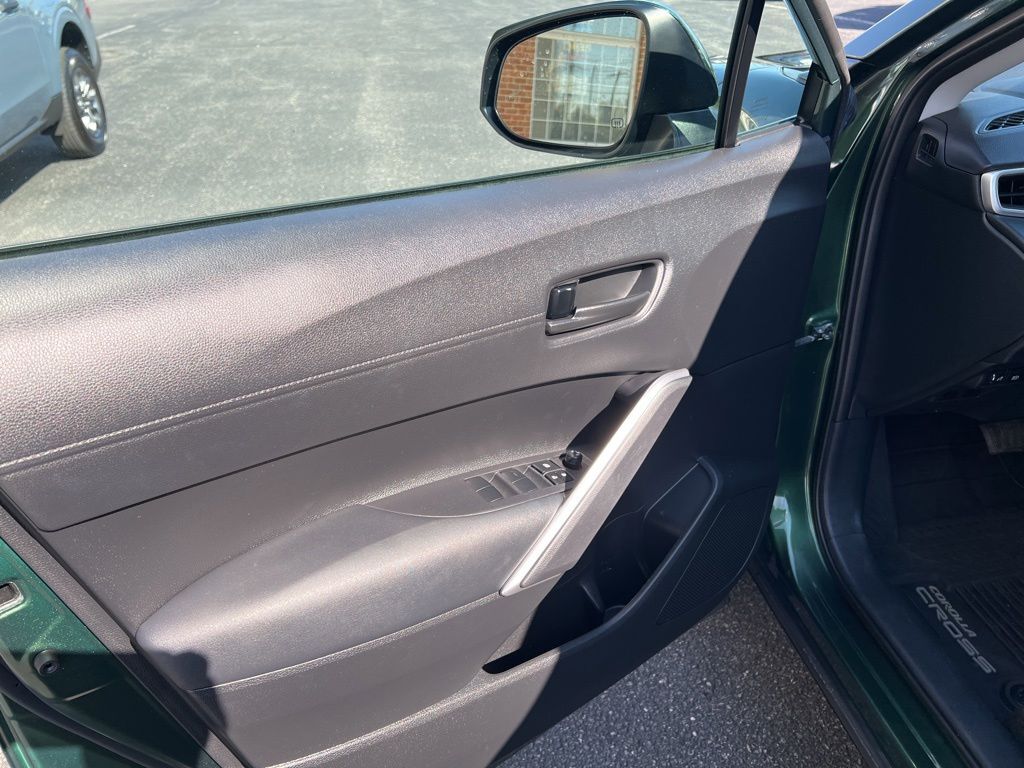 2024 Toyota Corolla Cross LE Mount Joy PA