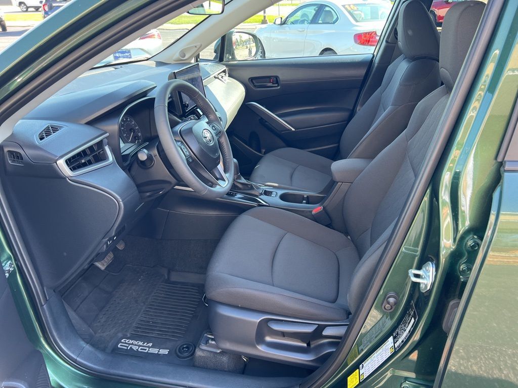 2024 Toyota Corolla Cross LE Mount Joy PA