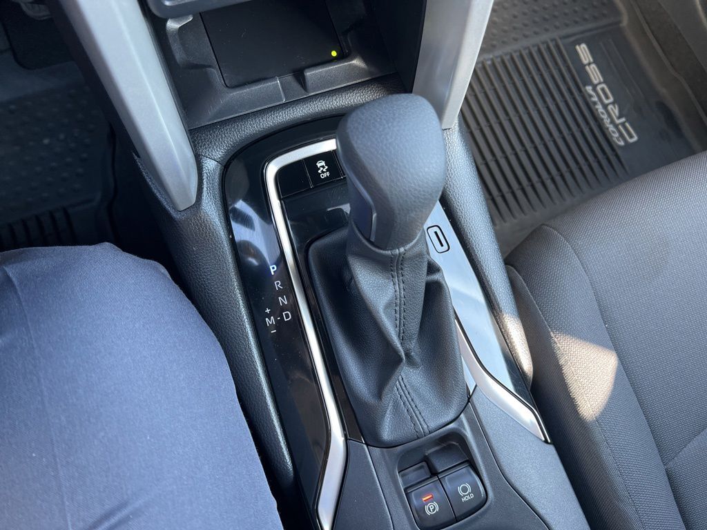 2024 Toyota Corolla Cross LE Mount Joy PA
