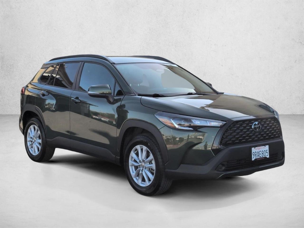 2024 Toyota Corolla Cross LE
