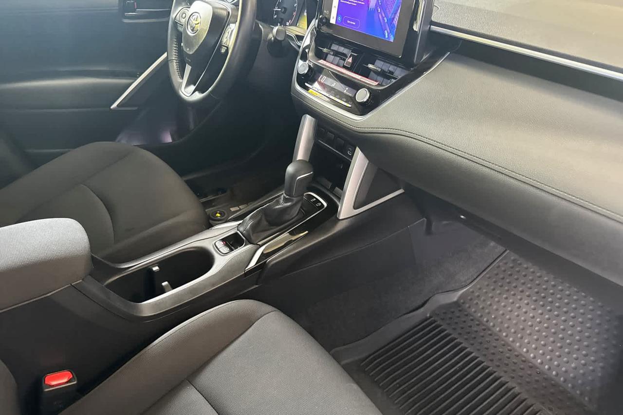 2024 Toyota Corolla Cross LE Roseville CA