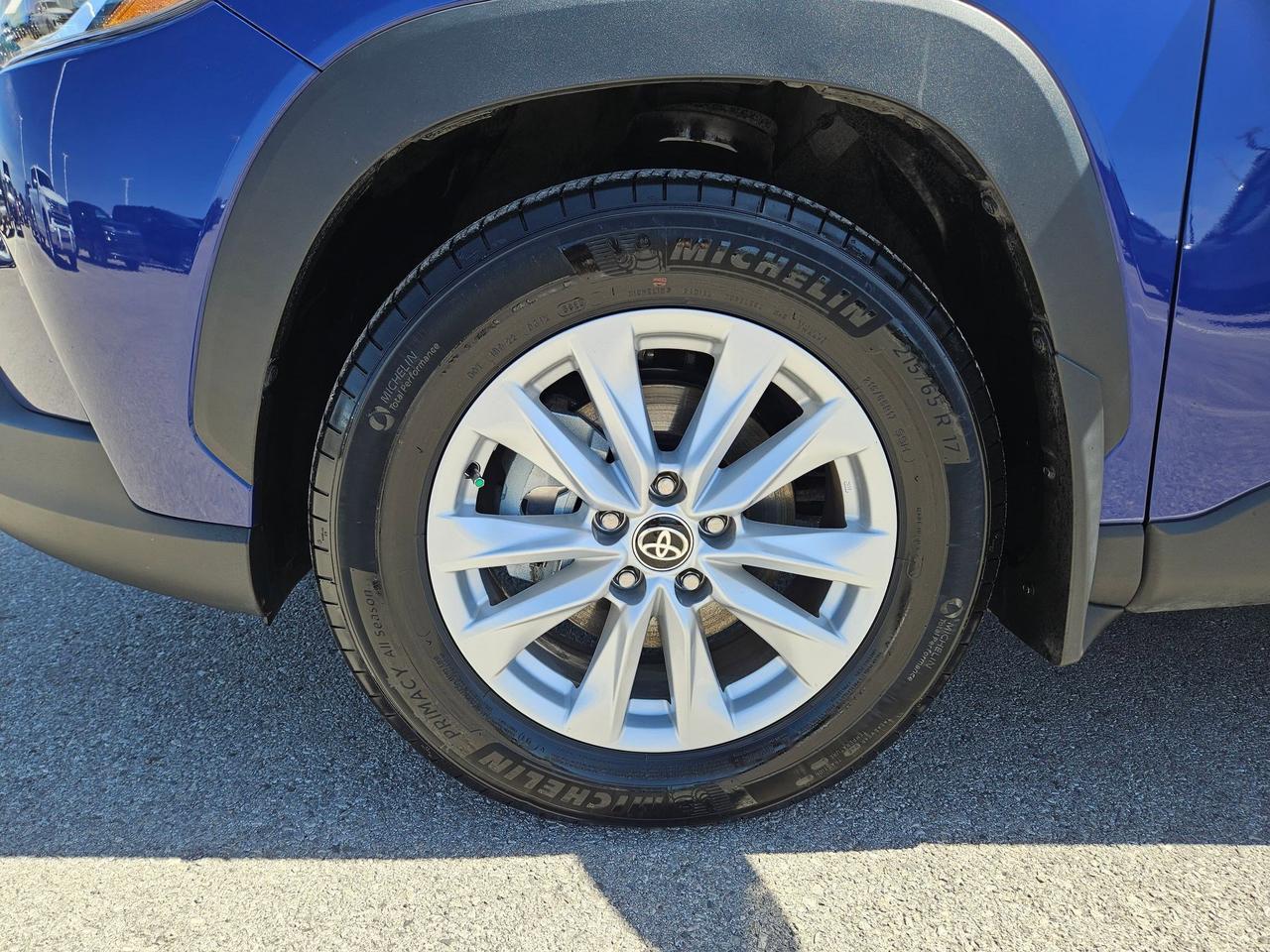 2024 Toyota Corolla Cross LE Castroville TX