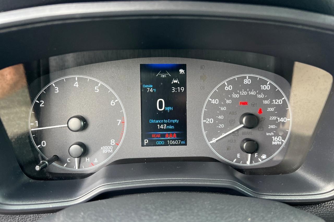2024 Toyota Corolla Cross LE Ontario OR