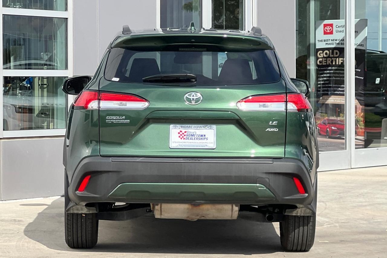 2024 Toyota Corolla Cross LE Ontario OR