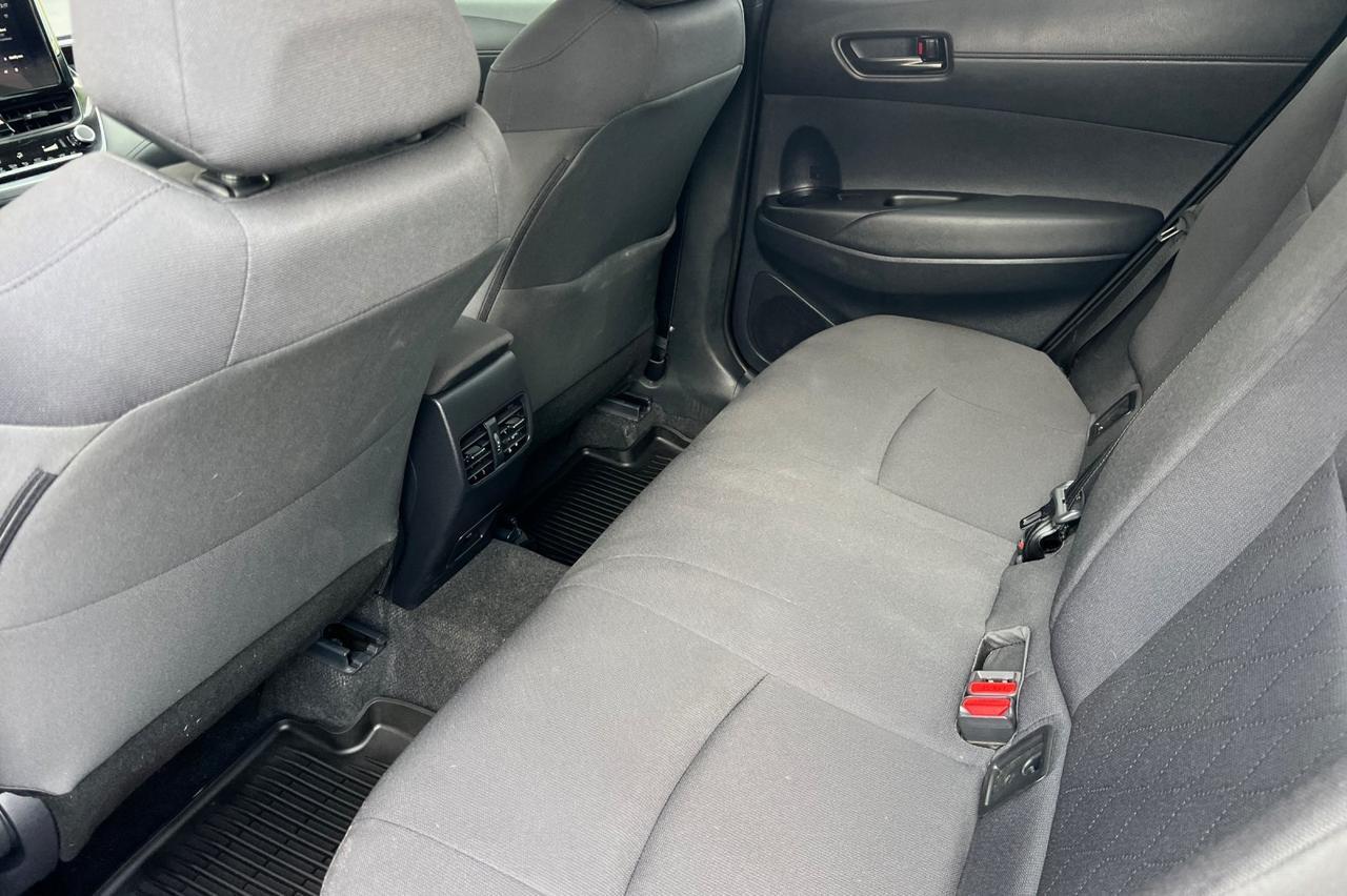 2024 Toyota Corolla Cross LE Ontario OR