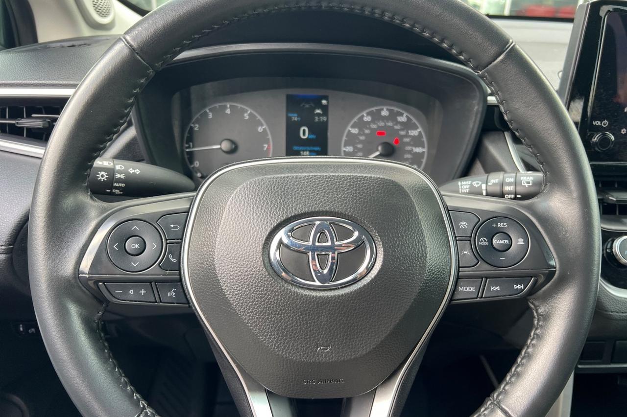 2024 Toyota Corolla Cross LE Ontario OR