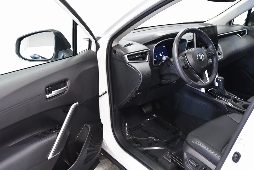 2024 Toyota Corolla Cross XLE Akron