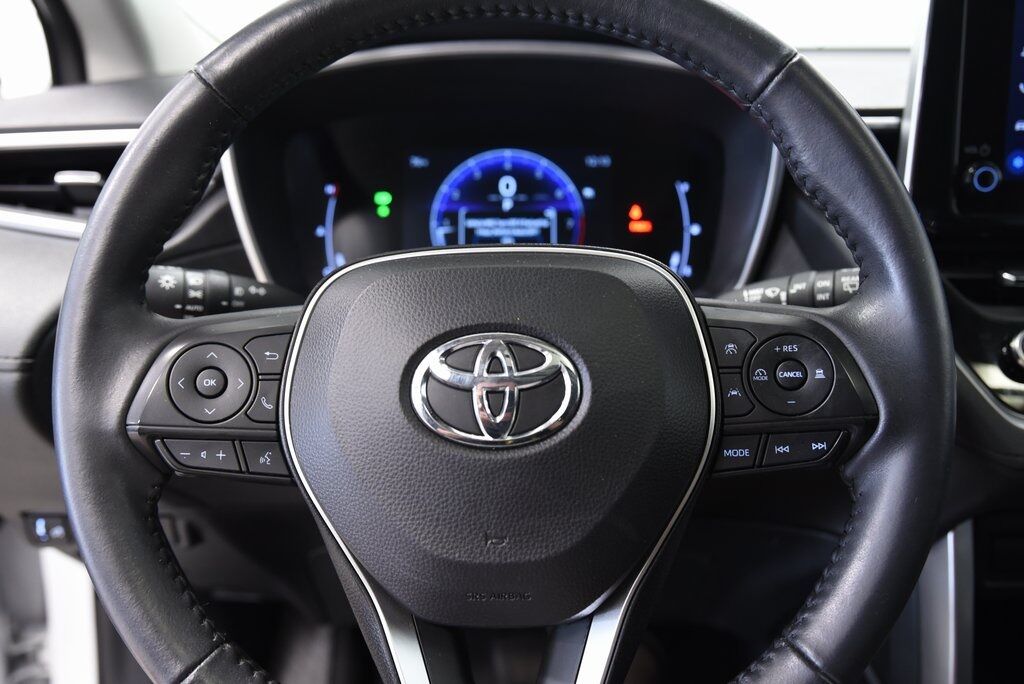 2024 Toyota Corolla Cross XLE Akron