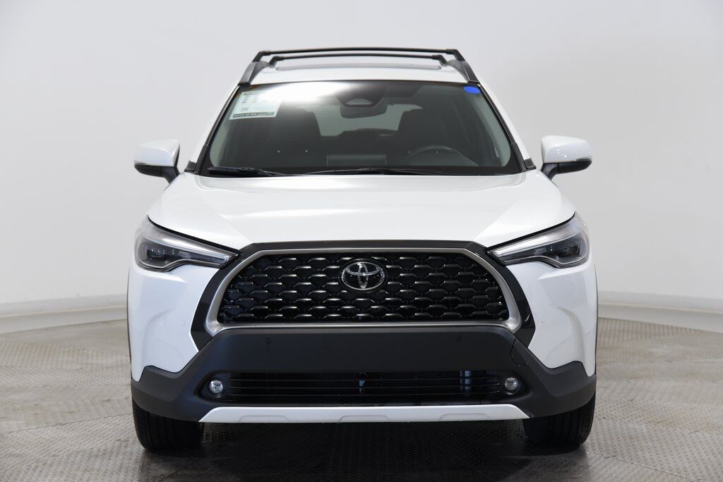 2024 Toyota Corolla Cross XLE Akron