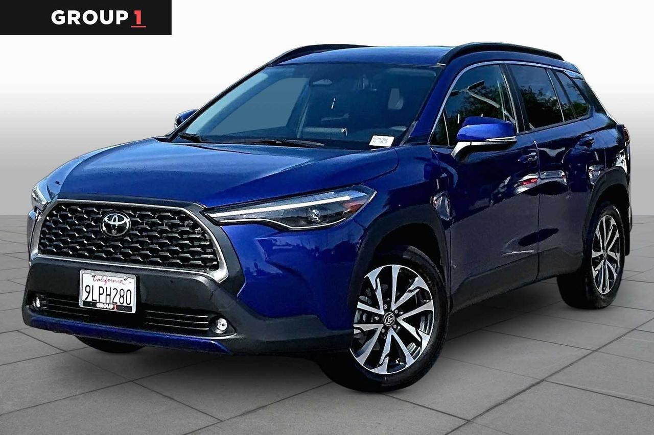 2024 Toyota Corolla Cross XLE