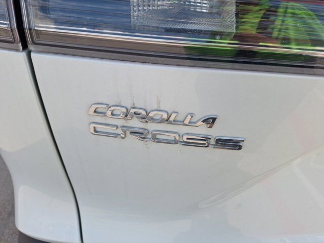 2024 Toyota Corolla Cross XLE Hurst TX