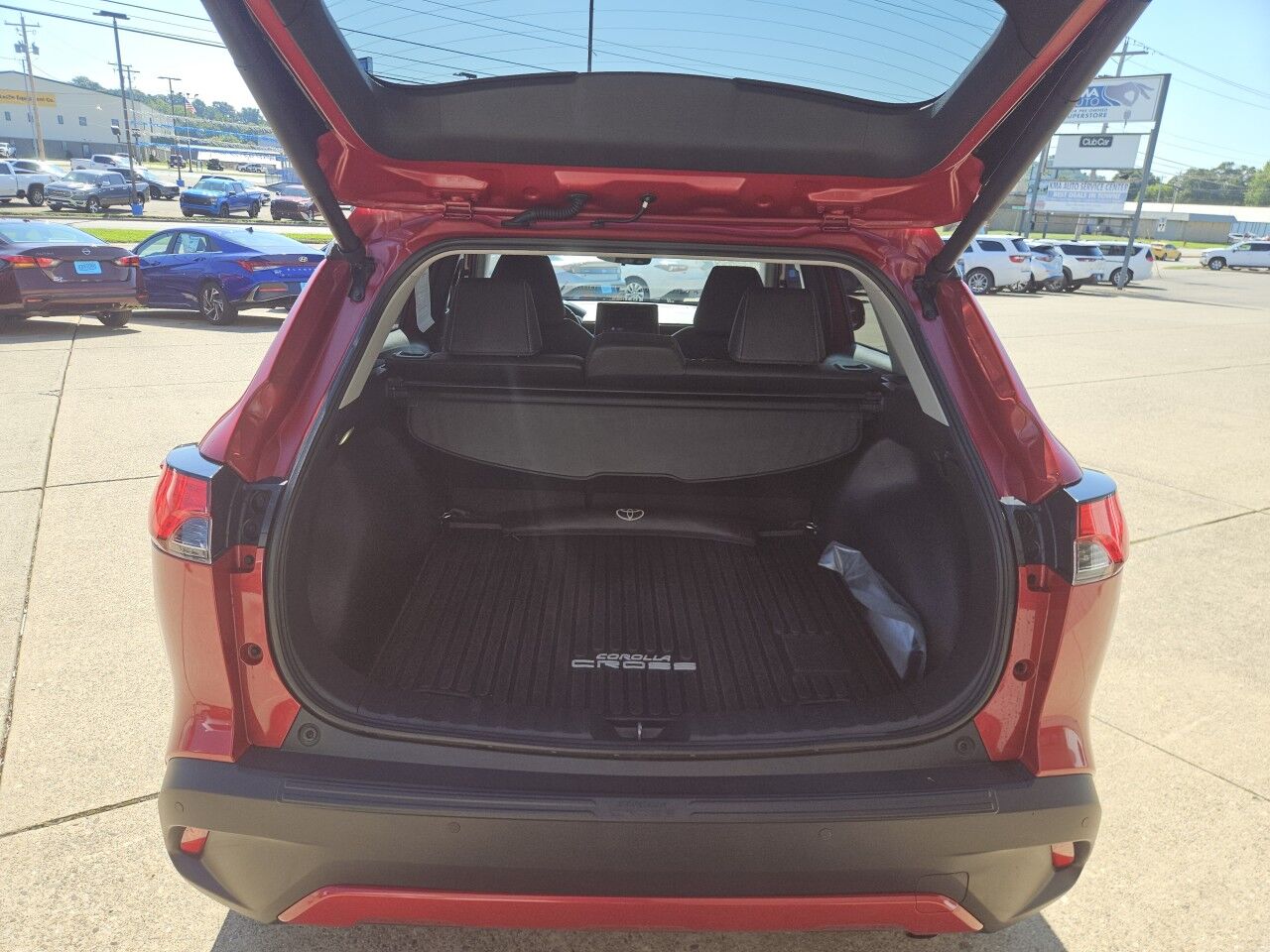 2024 Toyota Corolla Cross XLE Marietta OH