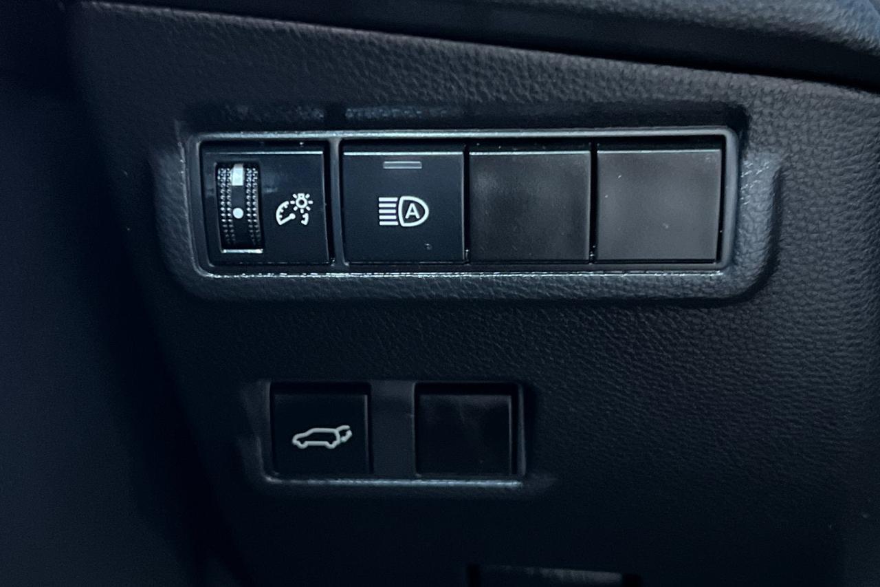 2024 Toyota Corolla Cross XLE Roseville CA