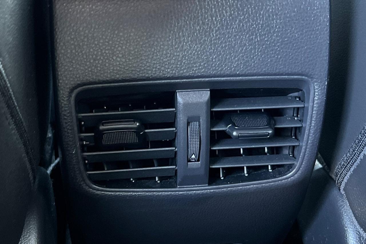 2024 Toyota Corolla Cross XLE Roseville CA