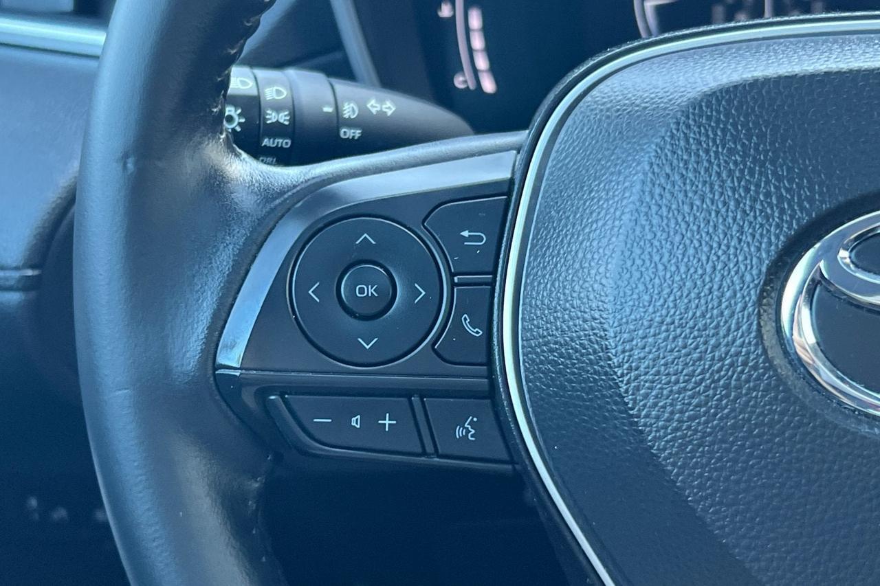 2024 Toyota Corolla Cross XLE Roseville CA