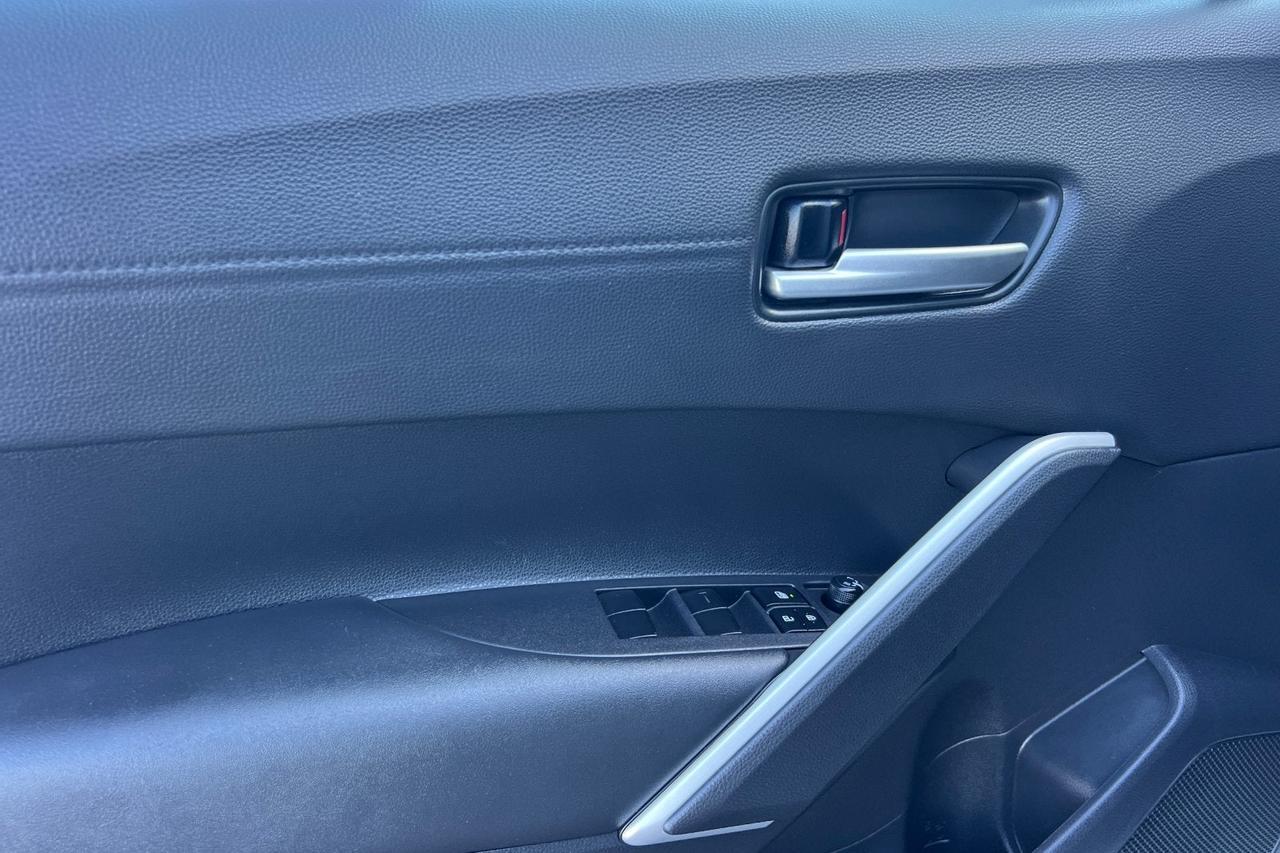 2024 Toyota Corolla Cross XLE Roseville CA