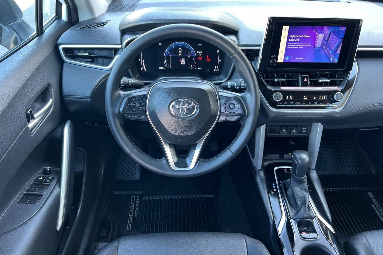 2024 Toyota Corolla Cross XLE Roseville CA