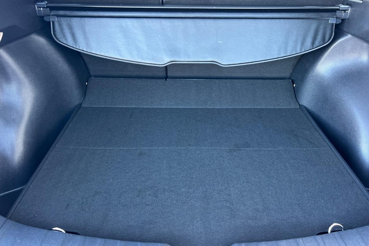 2024 Toyota Corolla Cross XLE Roseville CA