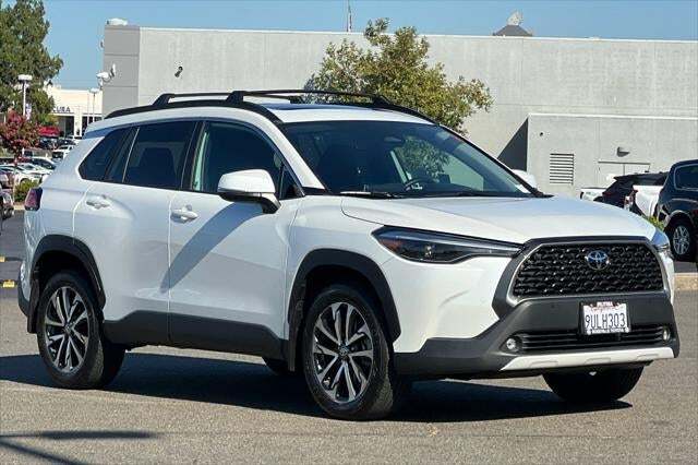 2024 Toyota Corolla Cross XLE Roseville CA