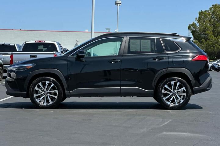 2024 Toyota Corolla Cross XLE Roseville CA
