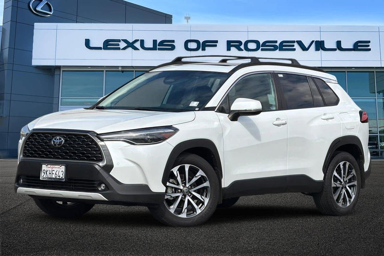 2024 Toyota Corolla Cross XLE