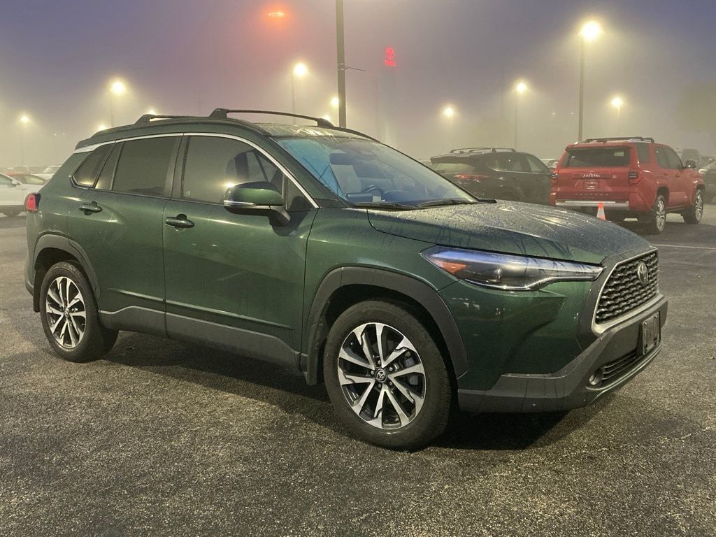 2024 Toyota Corolla Cross XLE