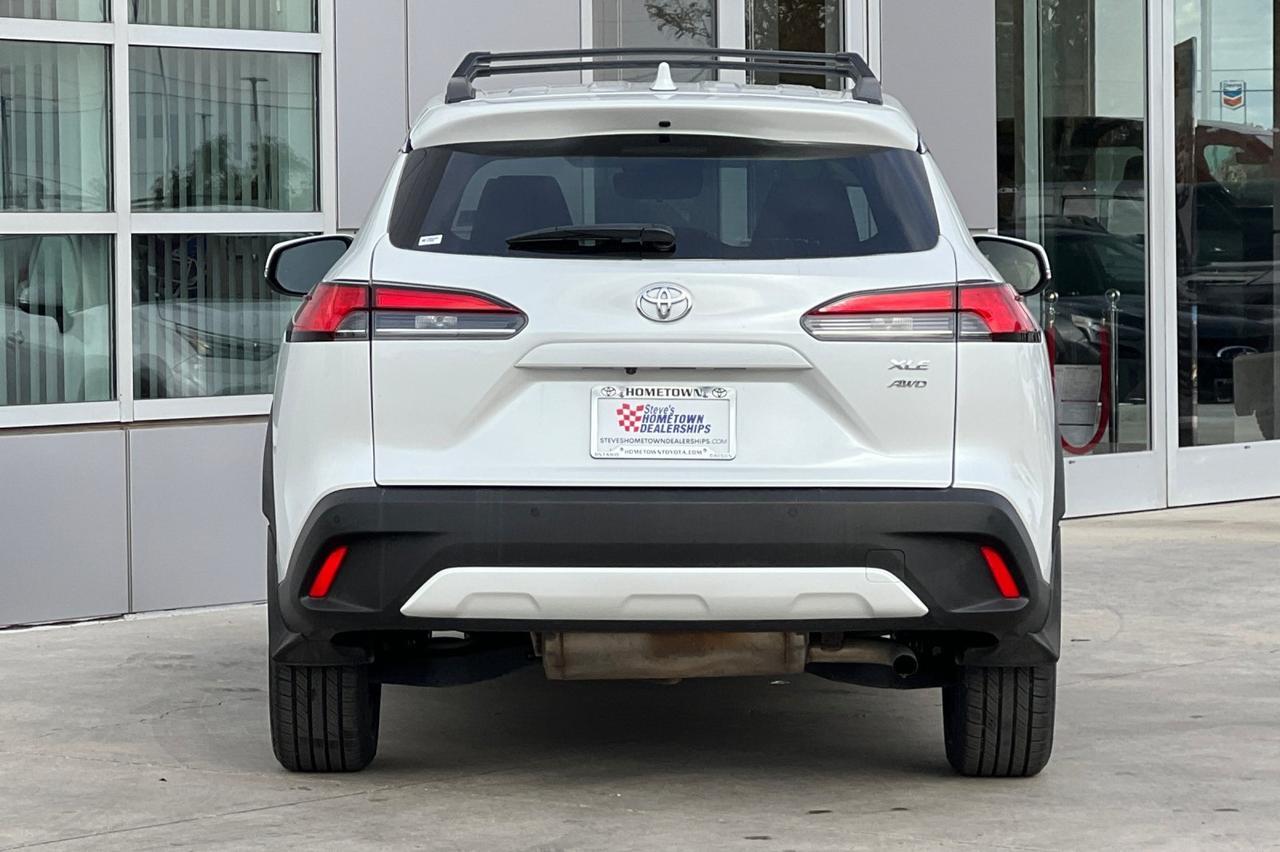2024 Toyota Corolla Cross XLE Ontario OR