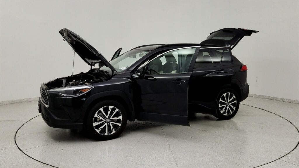 2024 Toyota Corolla Cross XLE Laurel MD