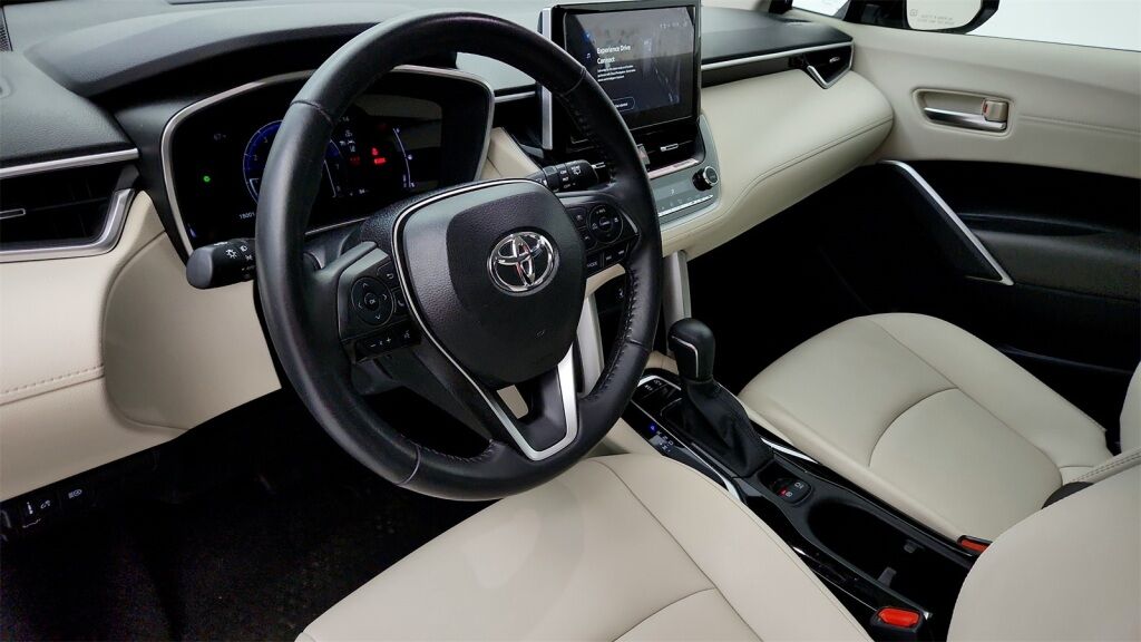 2024 Toyota Corolla Cross XLE Laurel MD