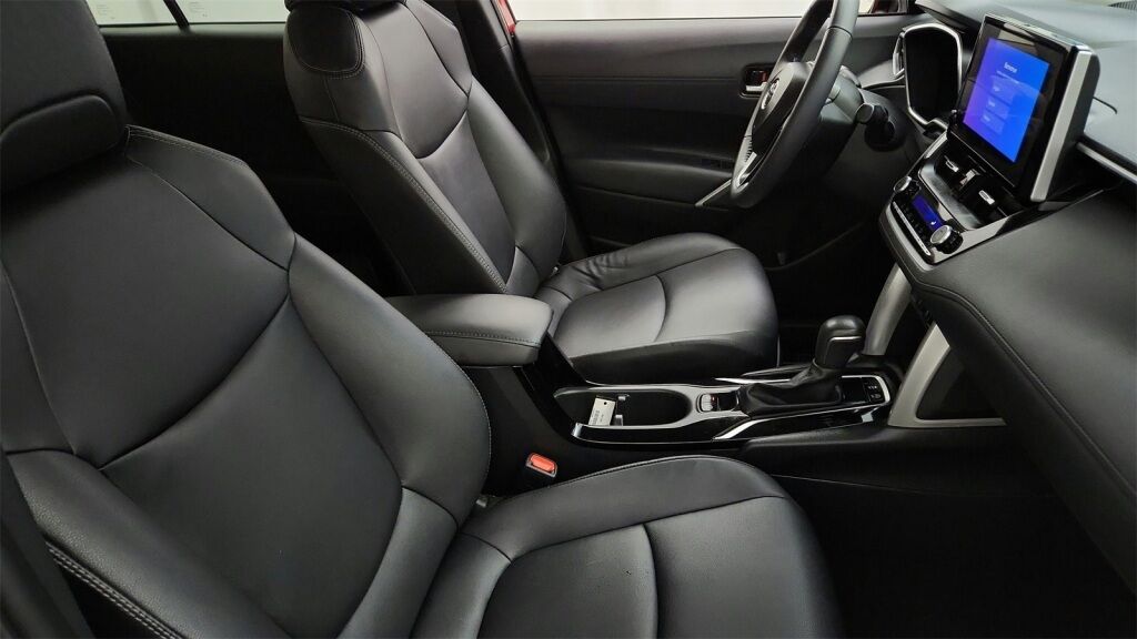 2024 Toyota Corolla Cross XLE Laurel MD