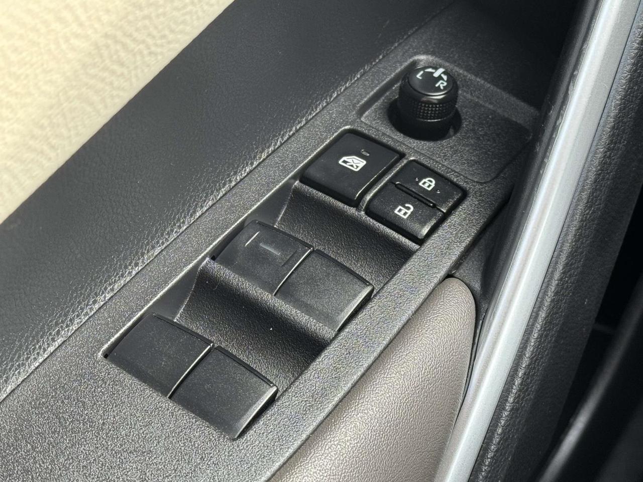 2024 Toyota Corolla Cross XLE Fredericksburg VA