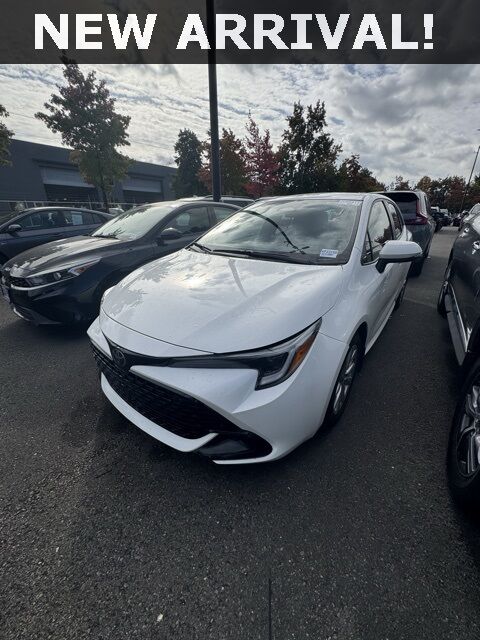 2024 Toyota Corolla Hatchback SE