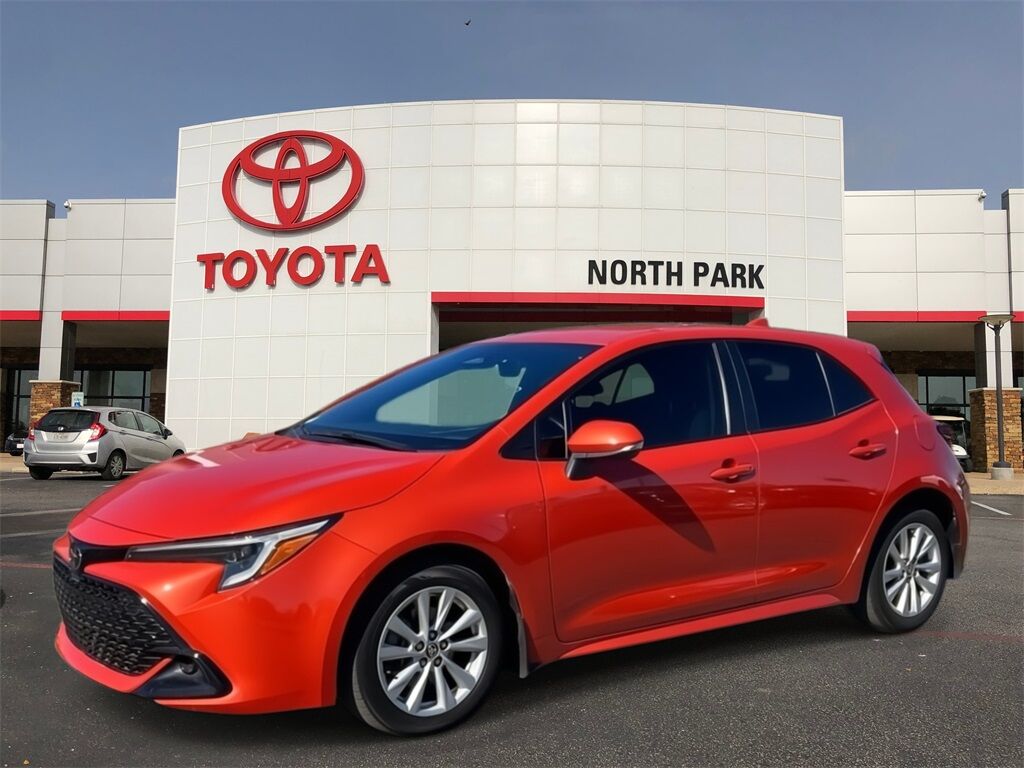 2024 Toyota Corolla Hatchback SE