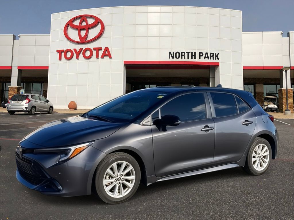 2024 Toyota Corolla Hatchback SE
