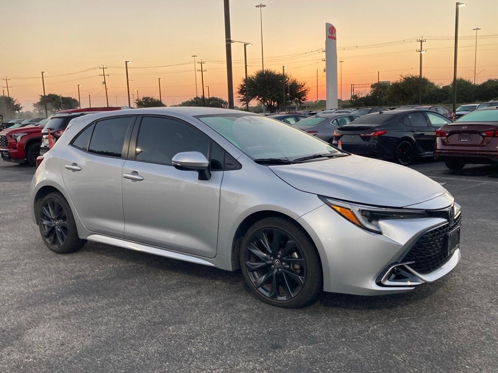 2024 Toyota Corolla Hatchback XSE