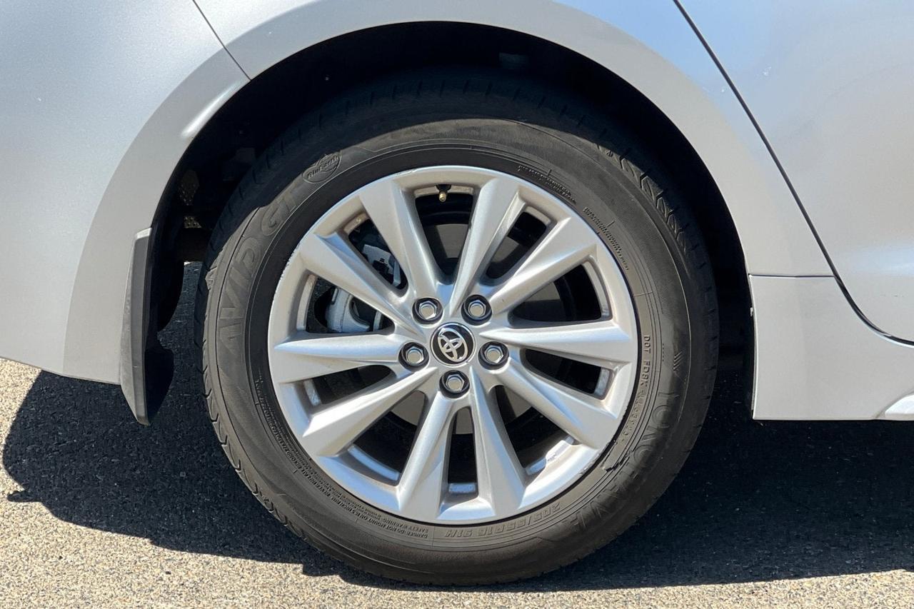 2024 Toyota Corolla Hybrid LE Roseville CA