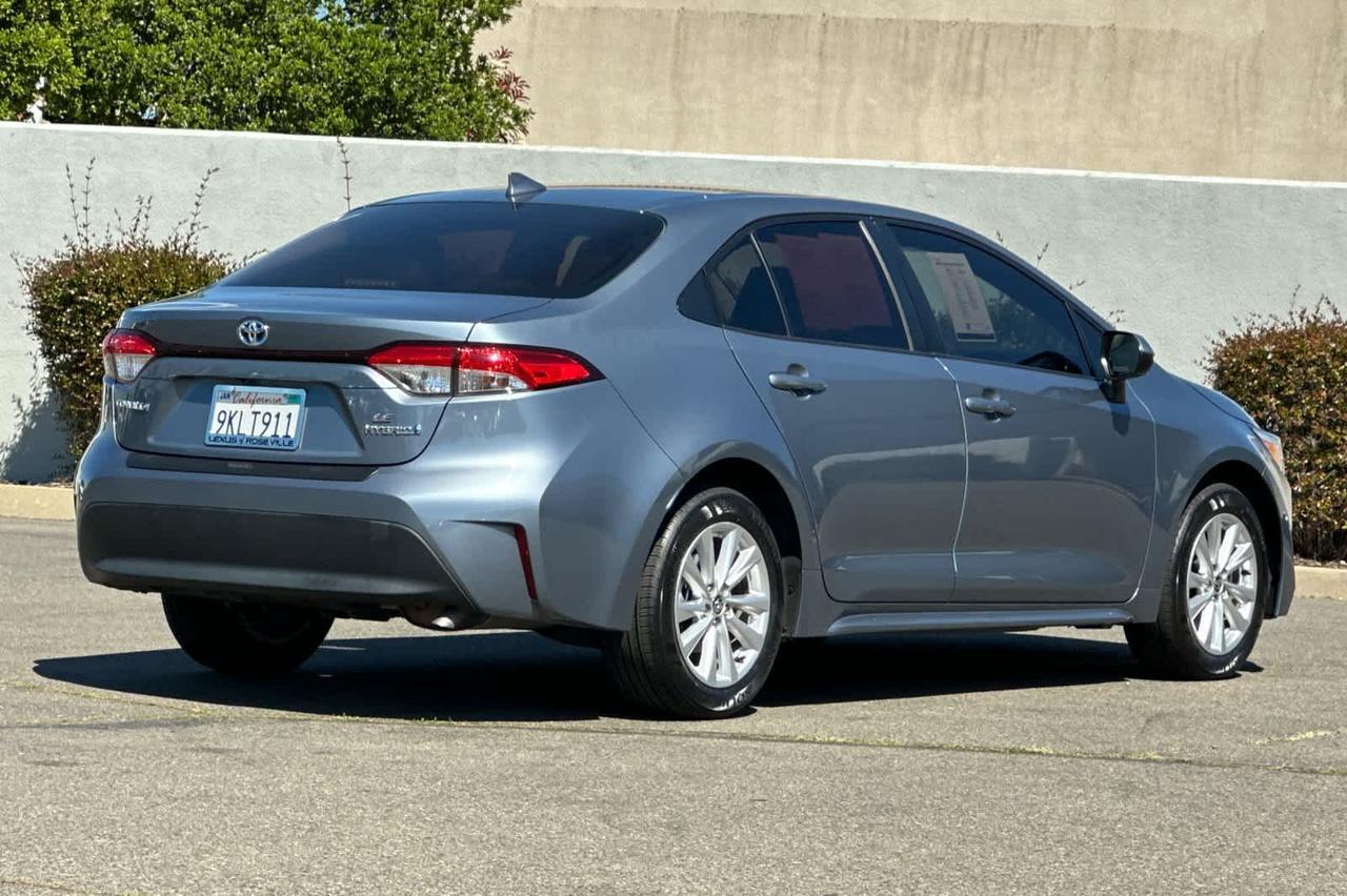 2024 Toyota Corolla Hybrid LE