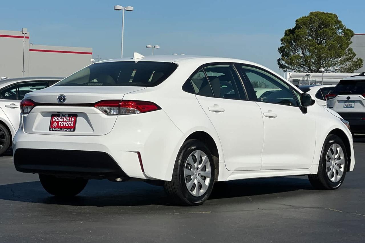 2024 Toyota Corolla Hybrid LE