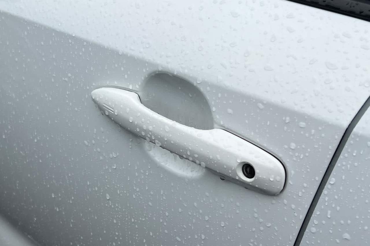 2024 Toyota Corolla Hybrid LE Roseville CA