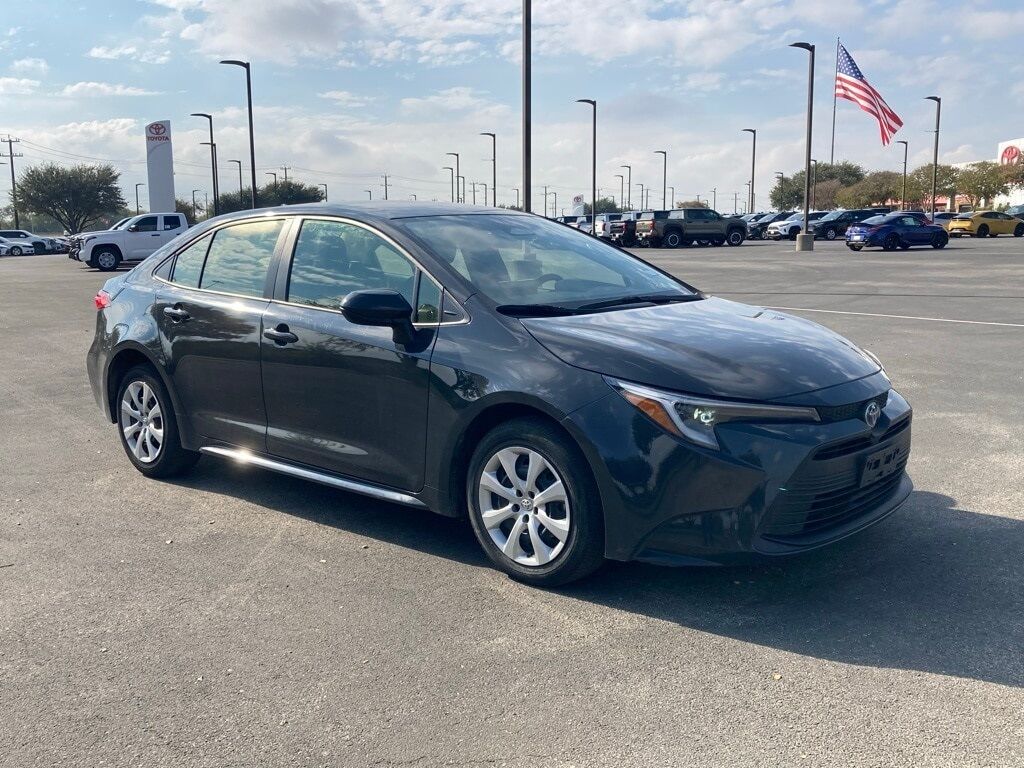 2024 Toyota Corolla Hybrid LE