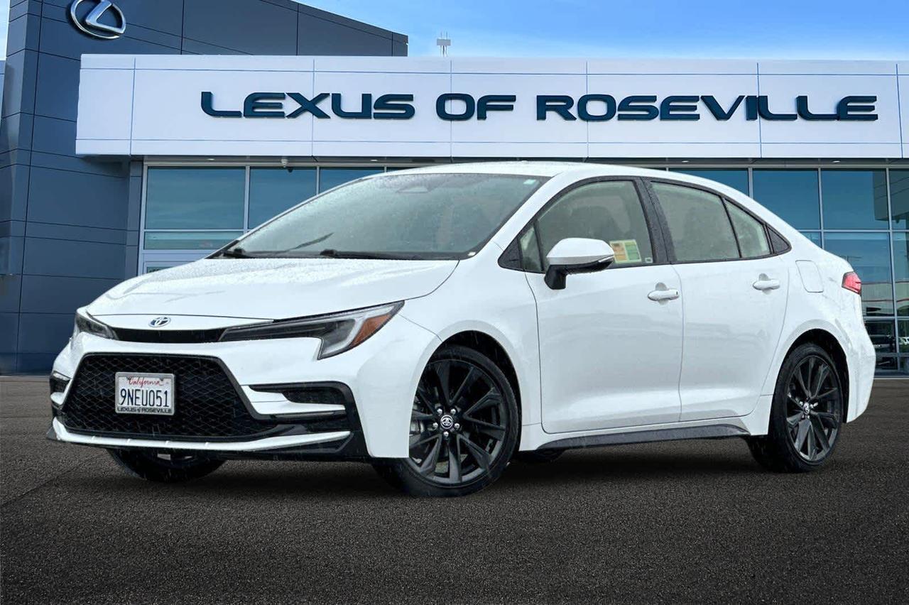 2024 Toyota Corolla Hybrid SE