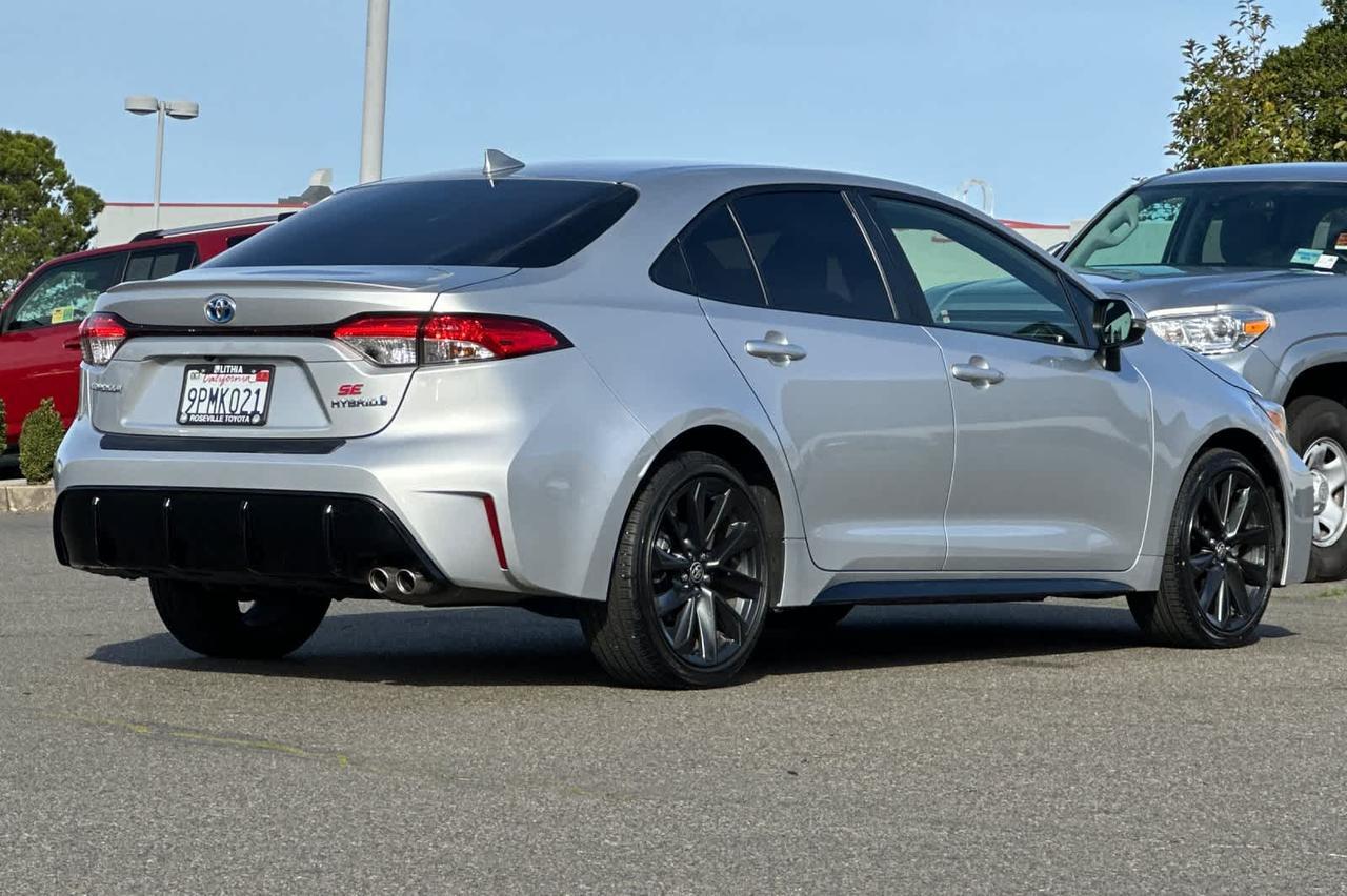 2024 Toyota Corolla Hybrid SE