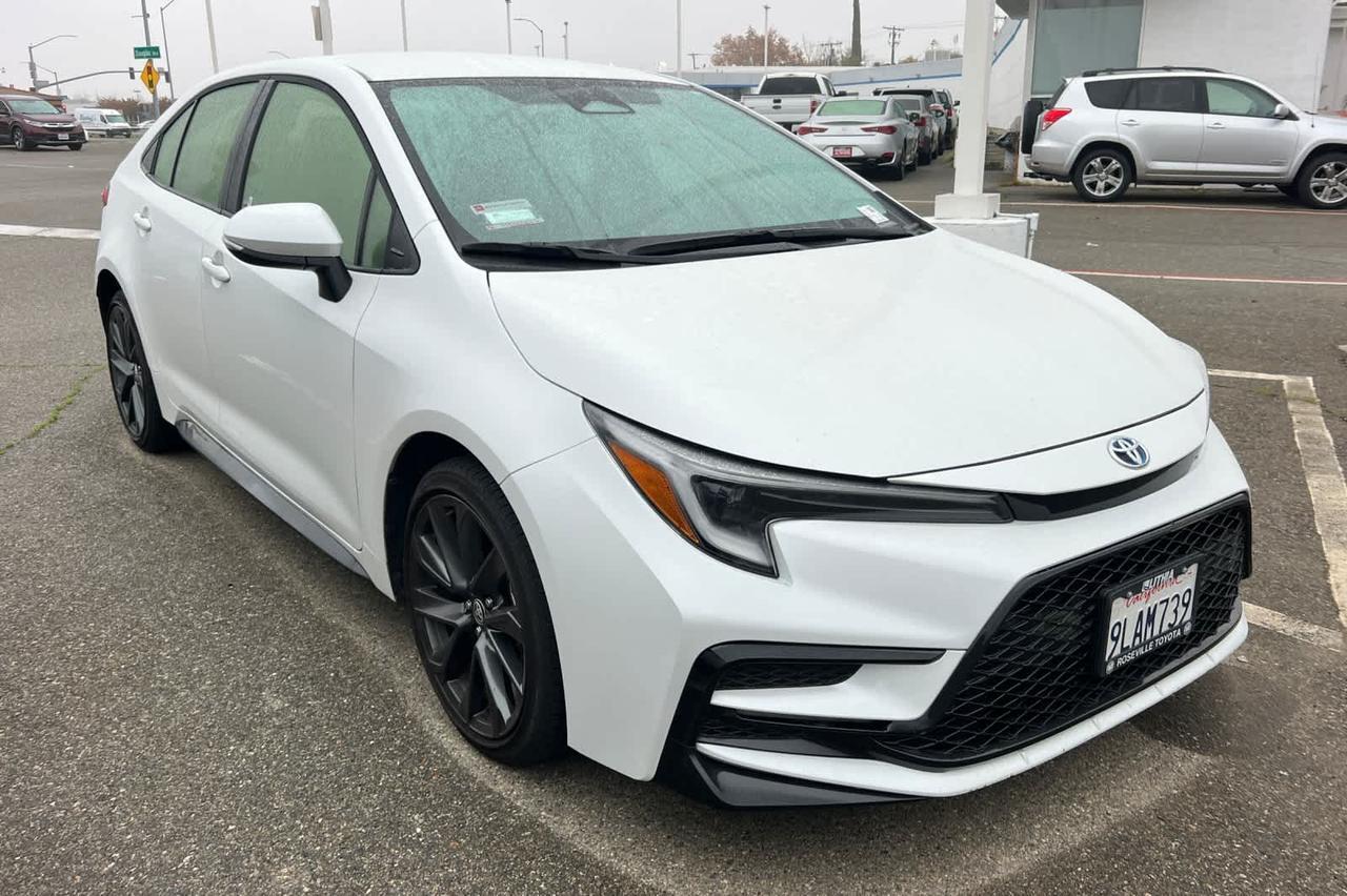 2024 Toyota Corolla Hybrid SE